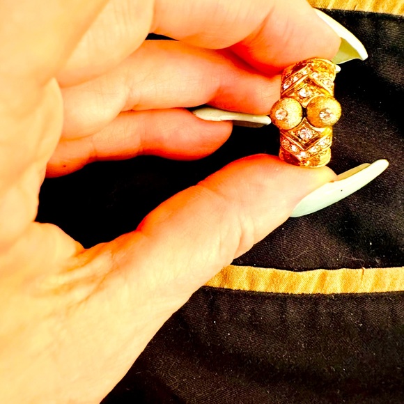 Necklace and earring set. Looks rich and Italian. - Picture 6 of 6